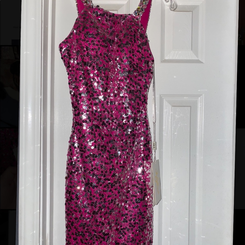 ✨PINK AND SILVER SEQUENCE DRESS✨